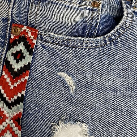H&M Embroidered Mom Jeans Womens 10 Aztec Boho Southwestern Retro Cowgirl Casual - Picture 4 of 11